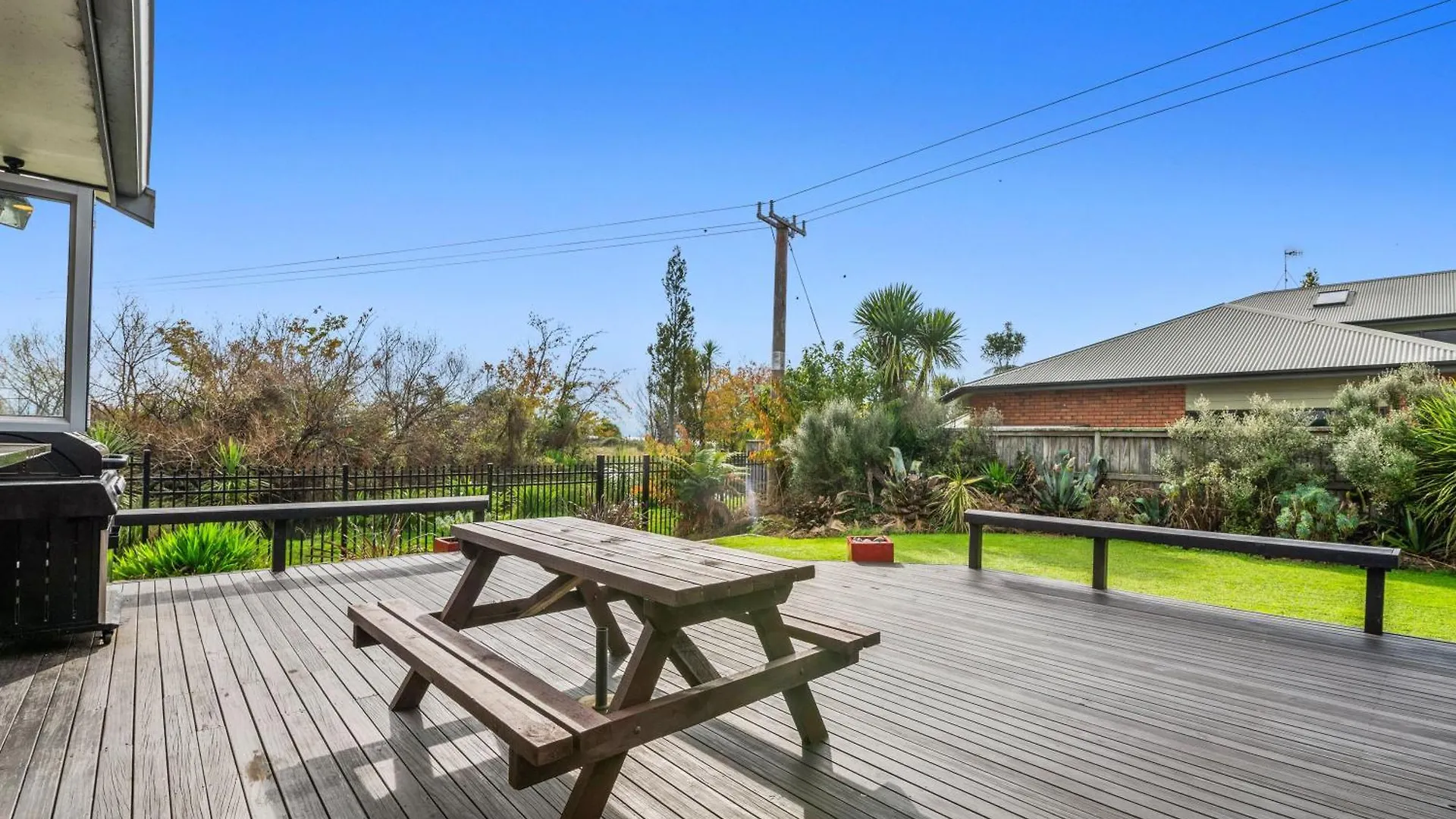 Дом отдыха Zodiac Bay Lake Retreat Роторуа Новая Зеландия